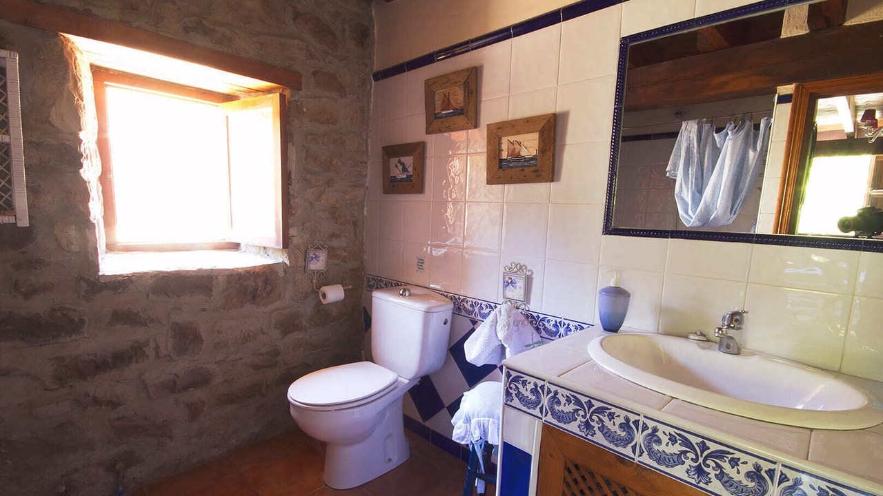Photo of Bathroom in Navamuel