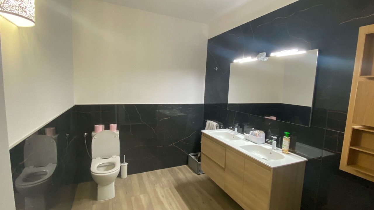 Photo of Bathroom in Palau-Saverdera