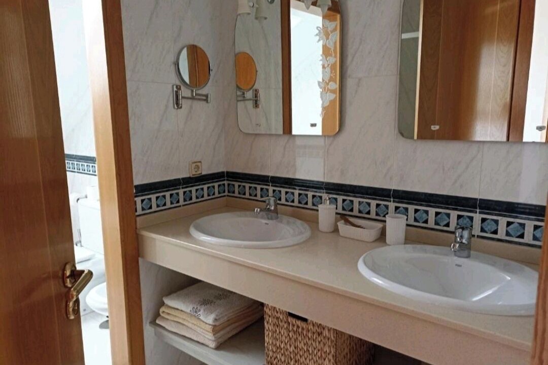 Photo of Bathroom in Poio