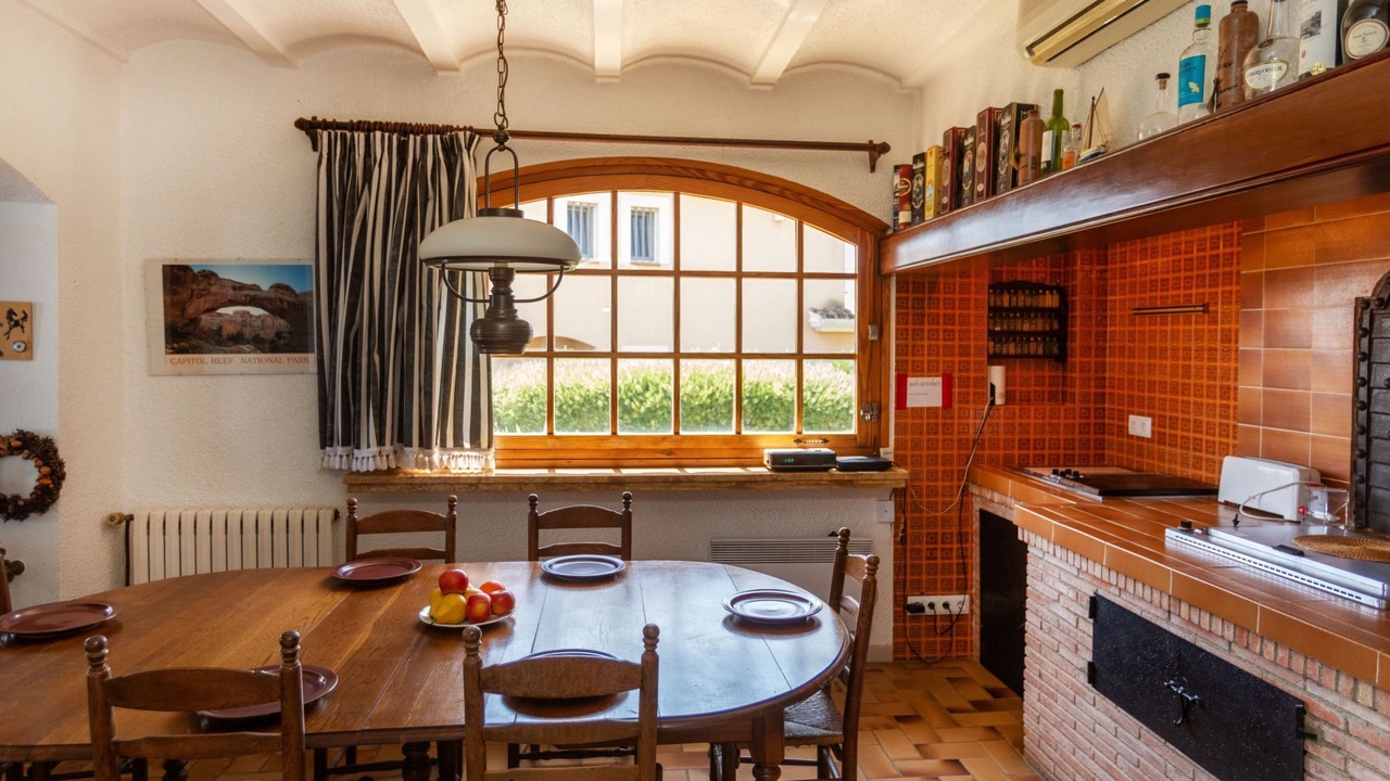 Photo of Bedroom in Llanca