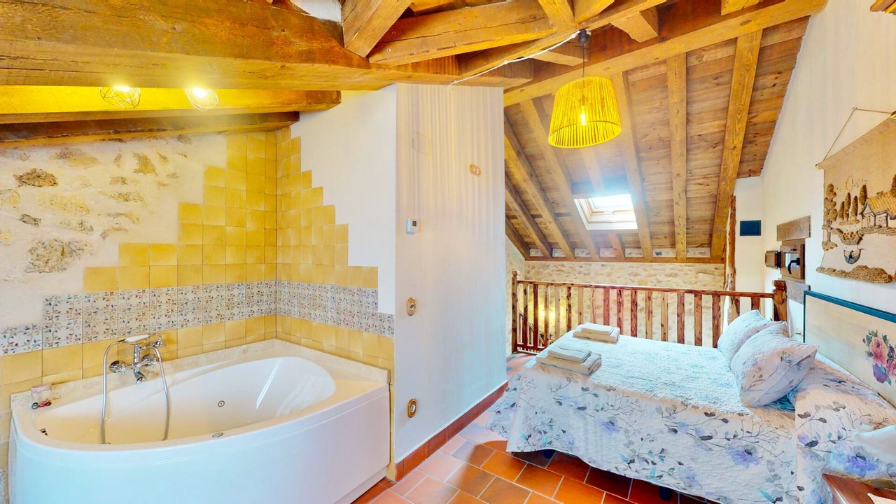 Photo of Bathroom in Caballar