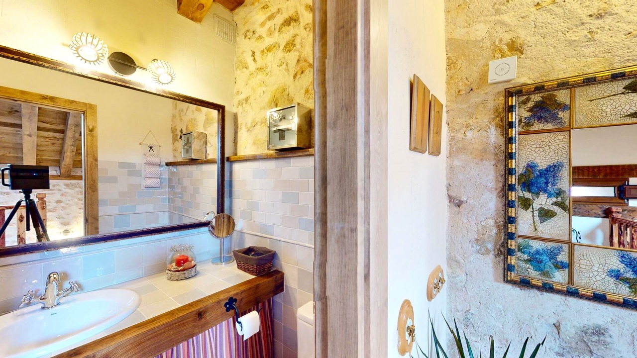 Photo of Bathroom in Caballar