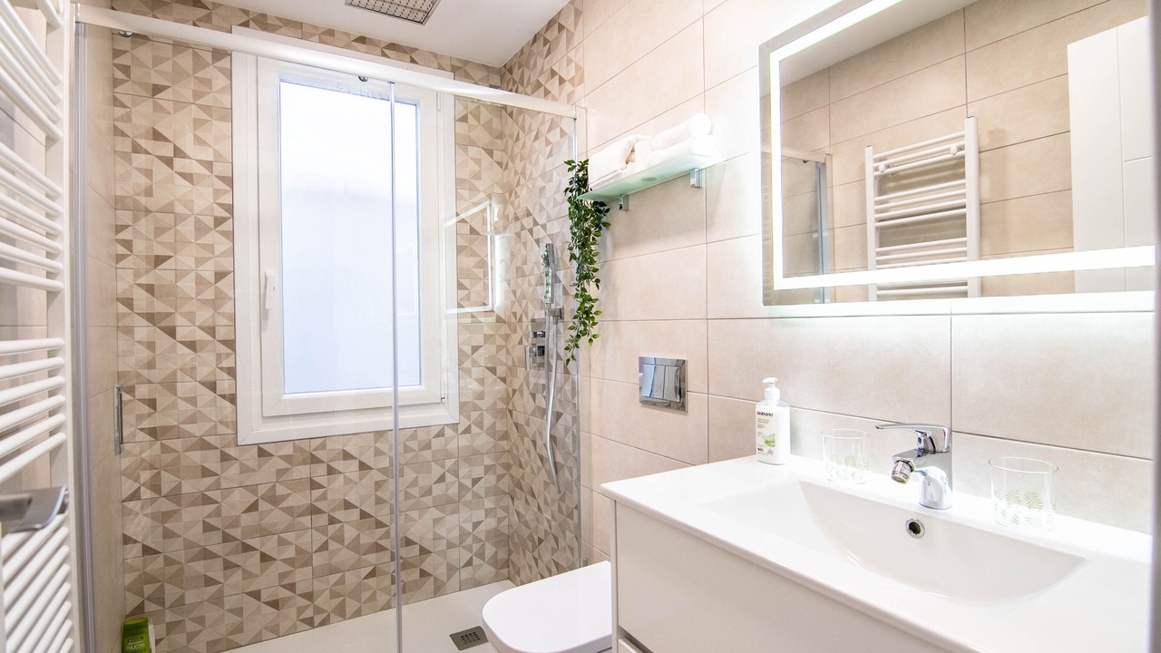 Photo of Bathroom in Haro