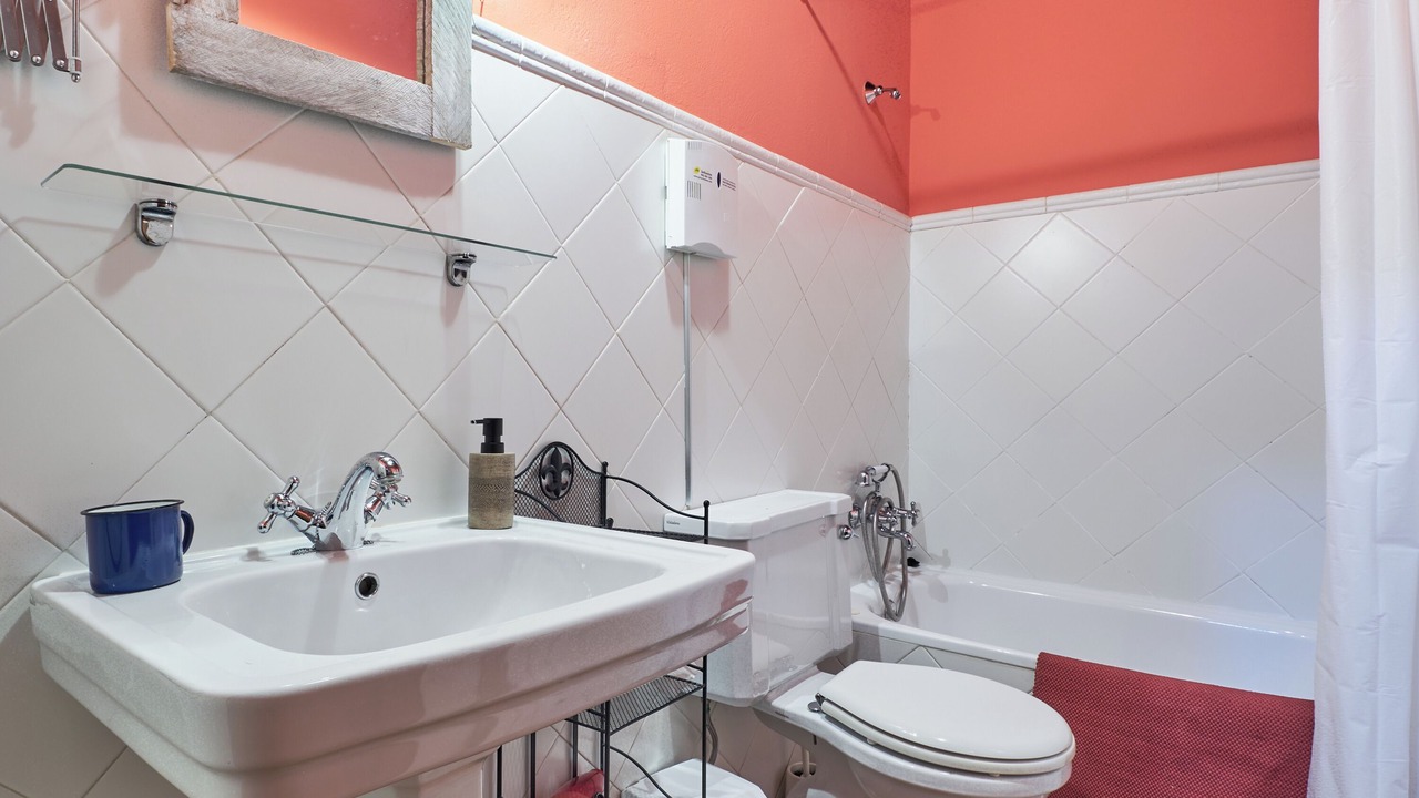 Photo of Bathroom in Robledo de la Guzpena