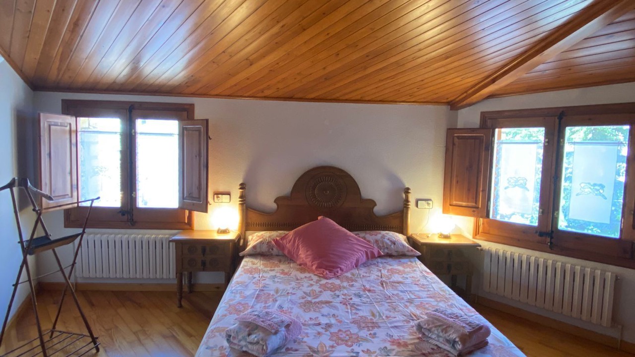 Photo of Bedroom in Capafonts