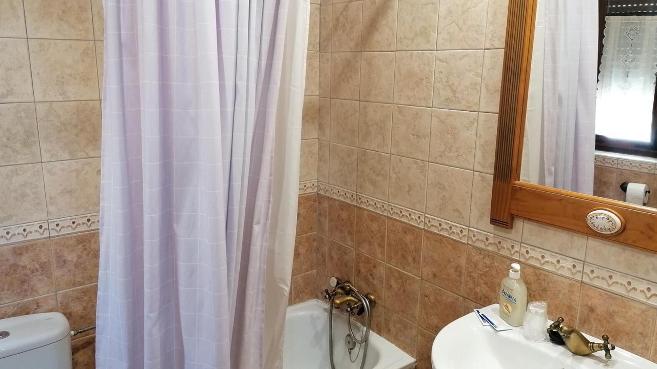 Photo of Bathroom in Ampudia