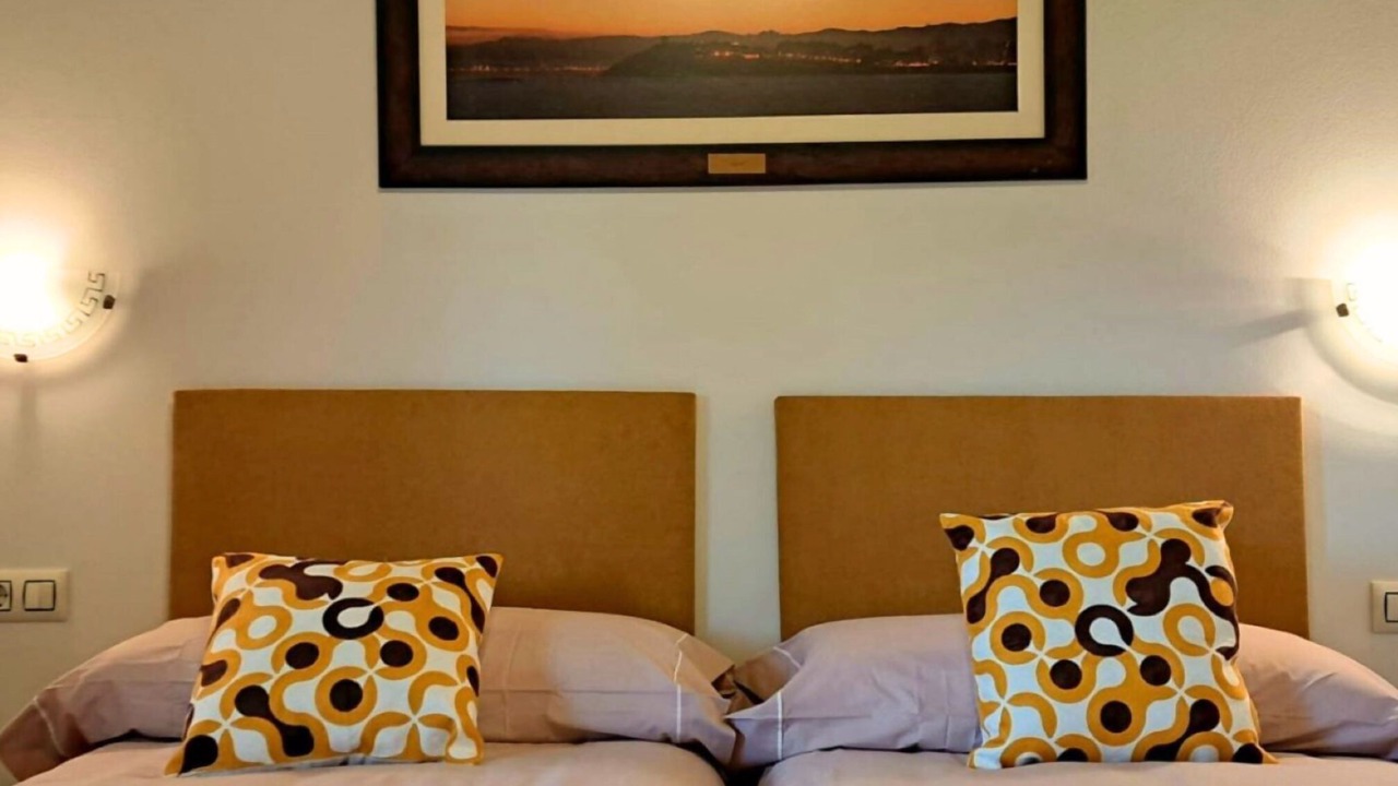 Photo of Bedroom in Parres