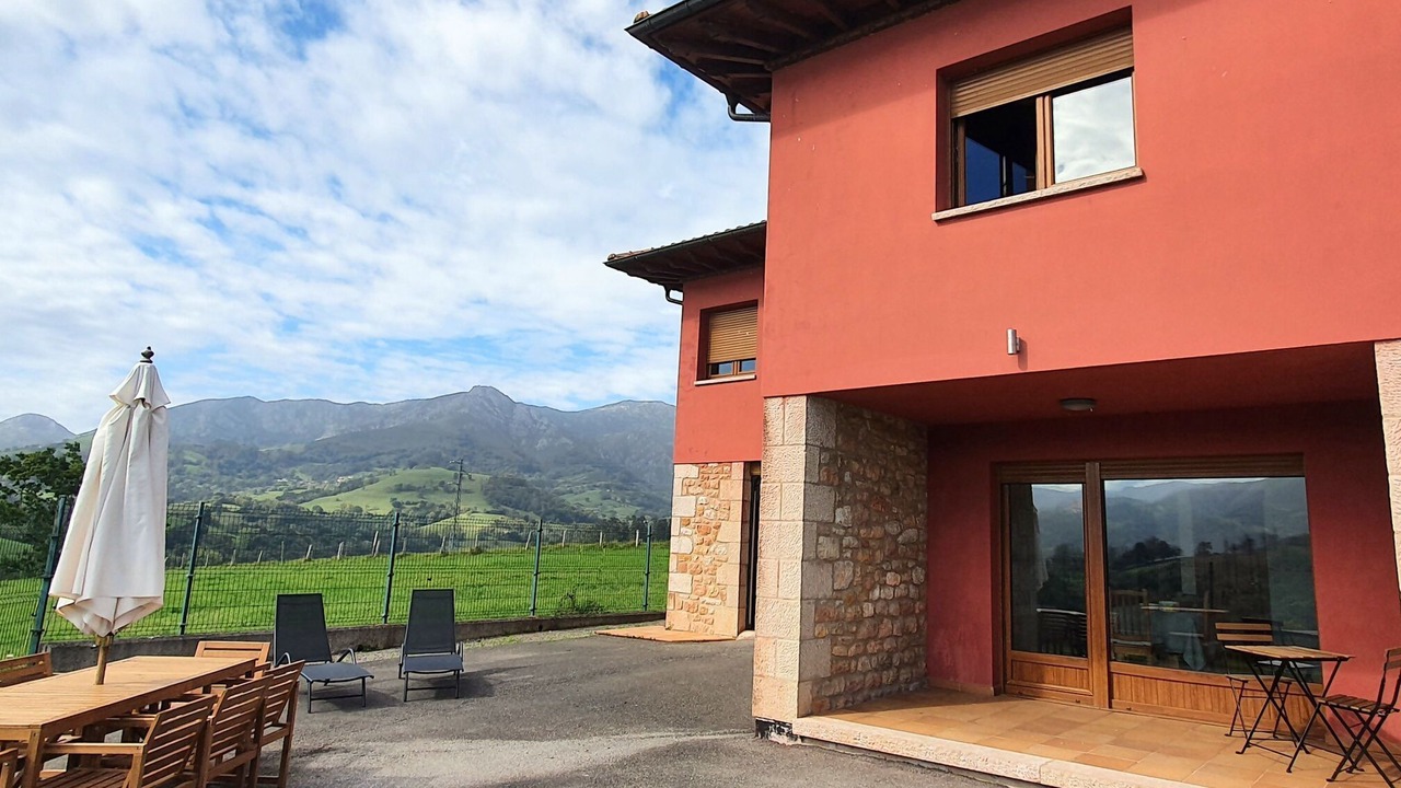 Photo of Patio Balcony in Parres