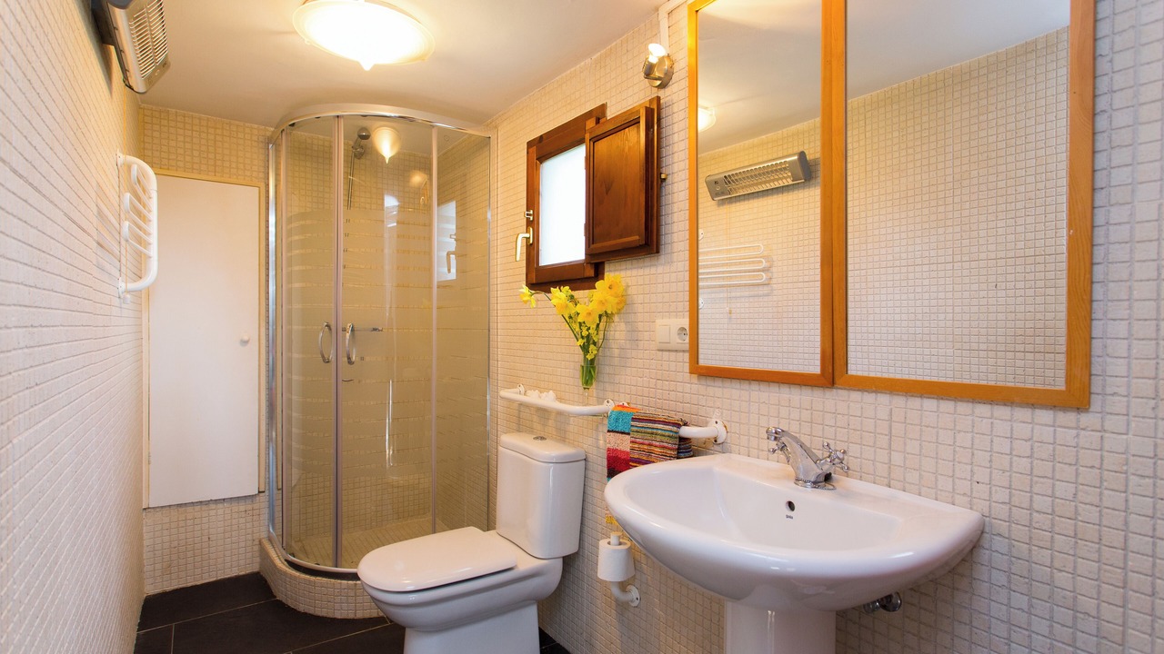 Photo of Bathroom in Ferrol