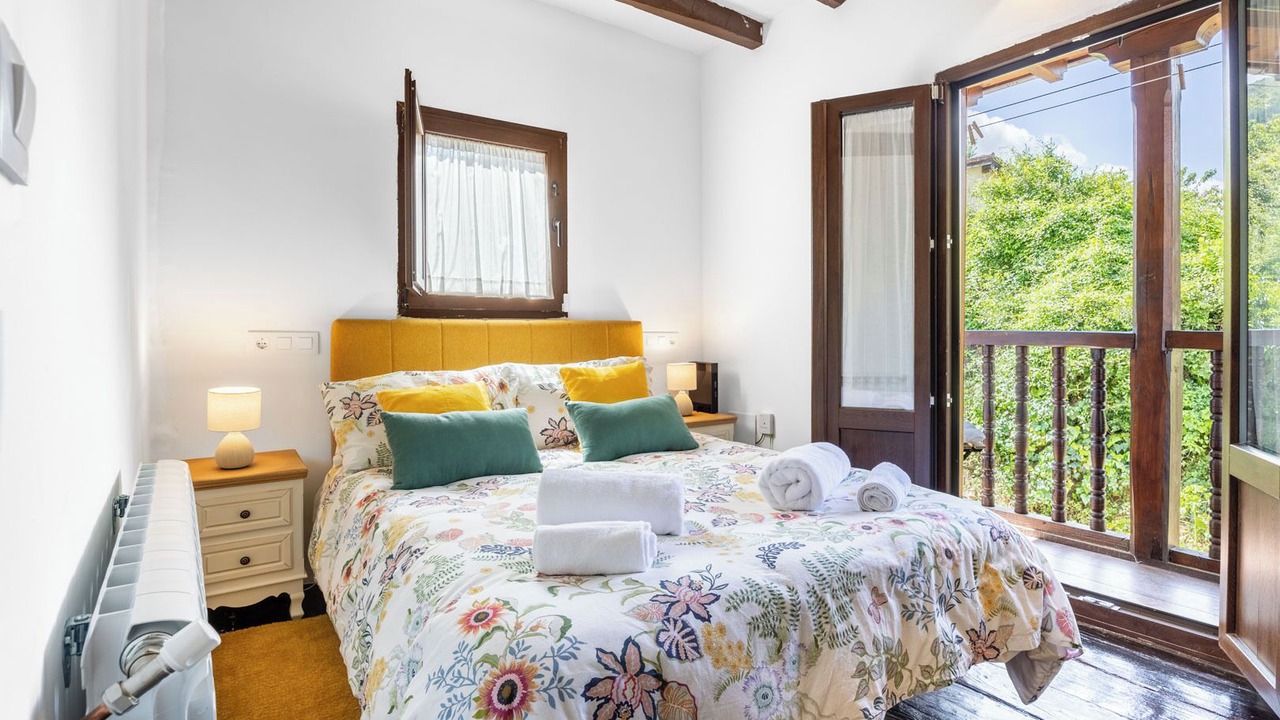 Photo of Bedroom in Potes