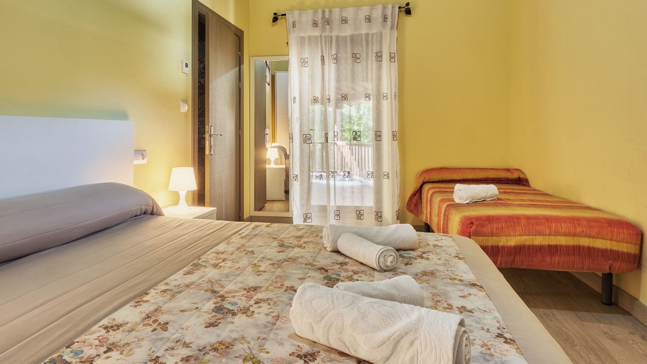 Photo of Bedroom in Puente de Domingo Florez
