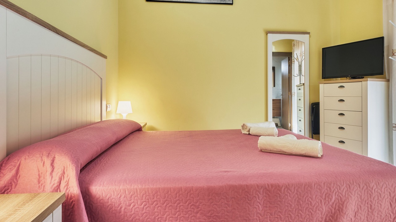 Photo of Bedroom in Puente de Domingo Florez