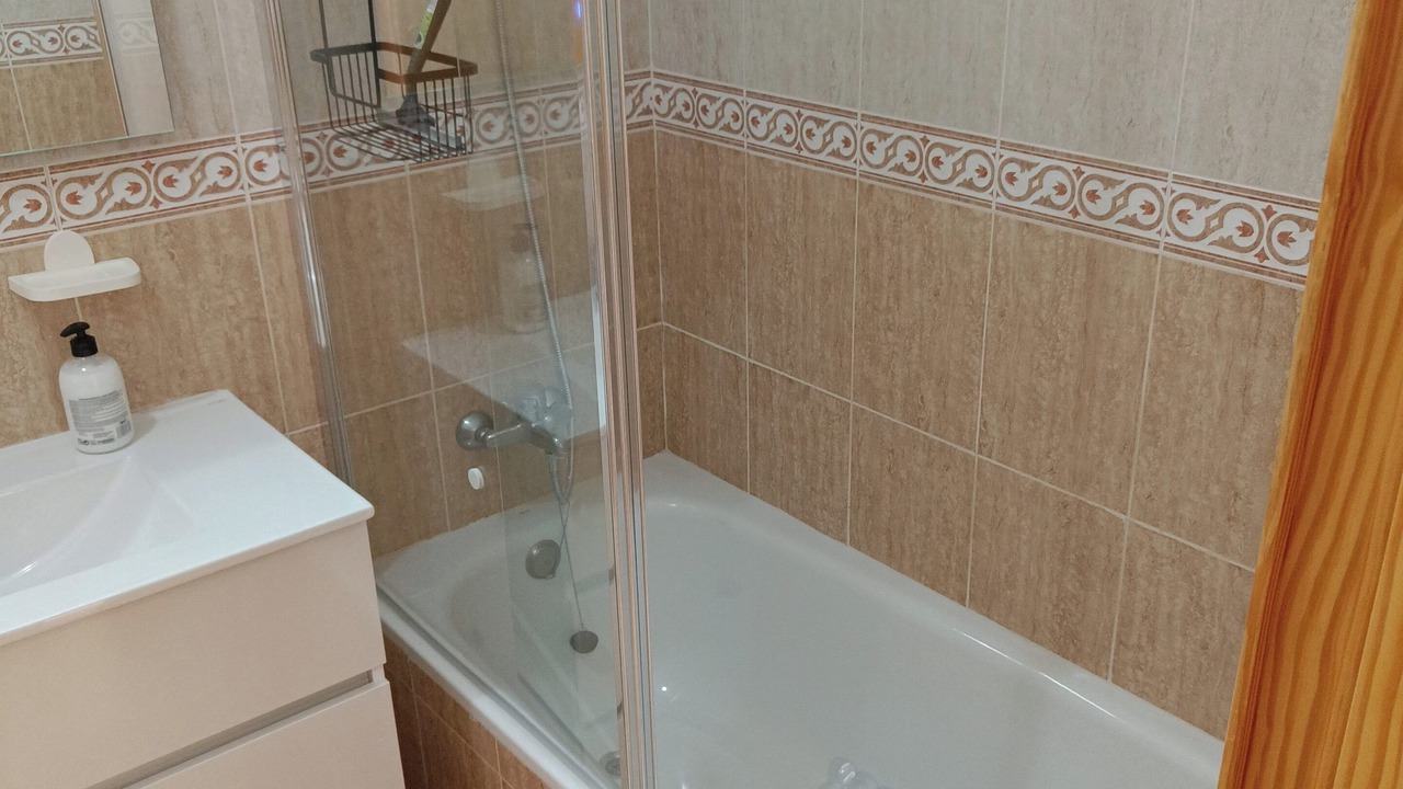 Photo of Bathroom in Jeronimo y Avileses y Balsicas de Arriba