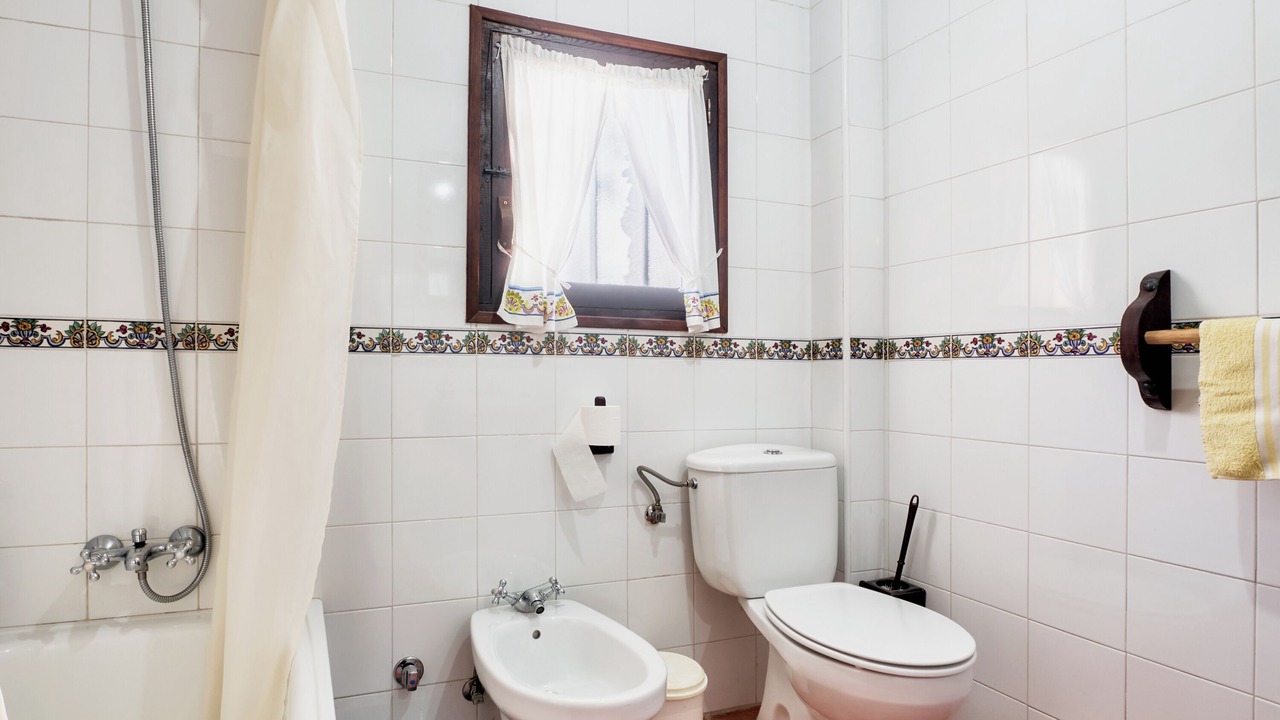 Photo of Bathroom in Odollo