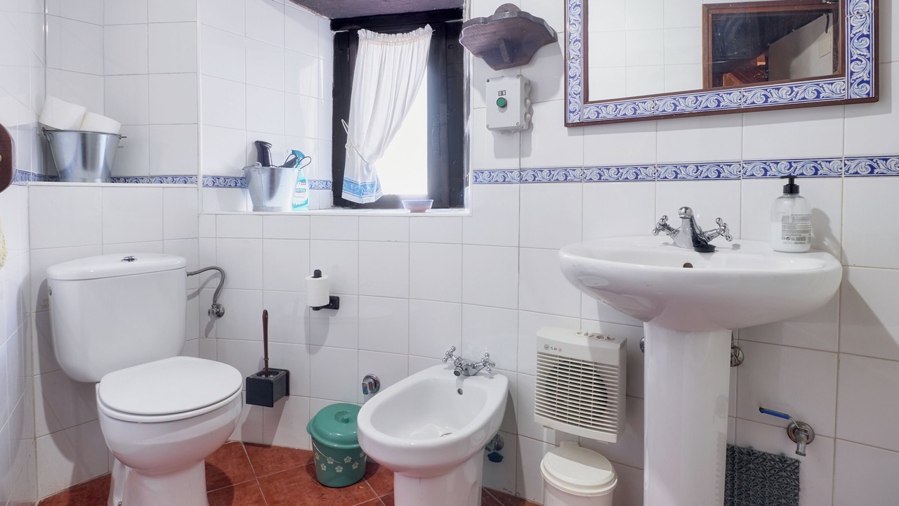 Photo of Bathroom in Odollo