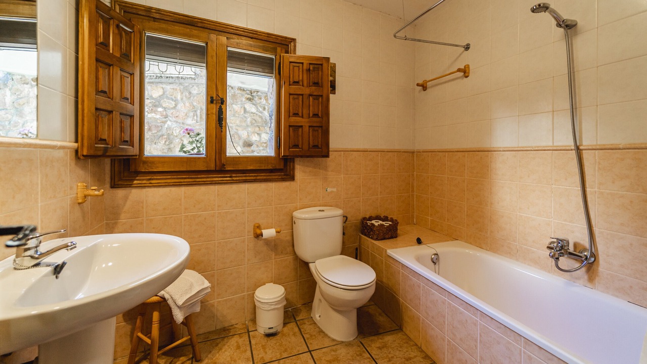 Photo of Bathroom in Valle de Valdelaguna
