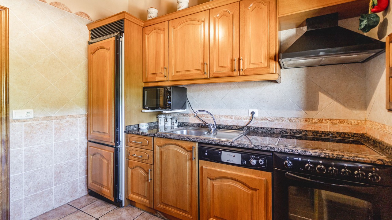 Photo of Kitchen in Valle de Valdelaguna