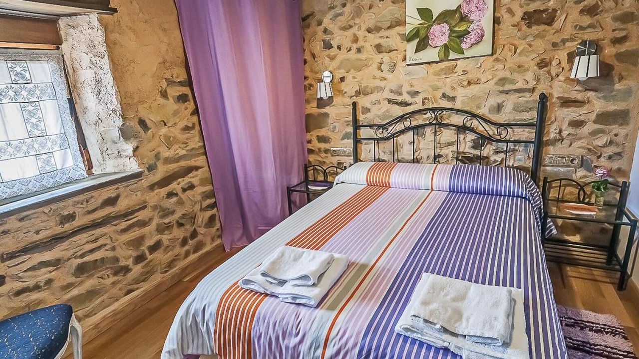 Photo of Bedroom in Valdespino de Somoza