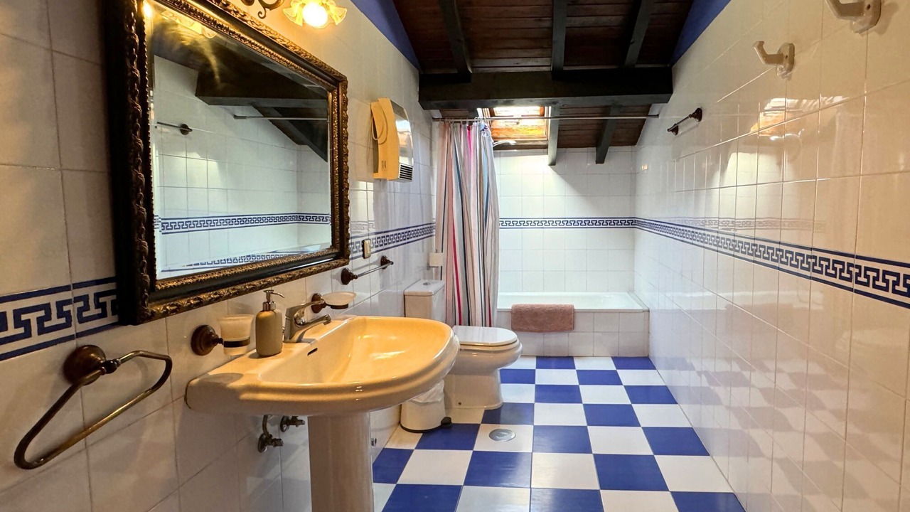 Photo of Bathroom in Pendueles