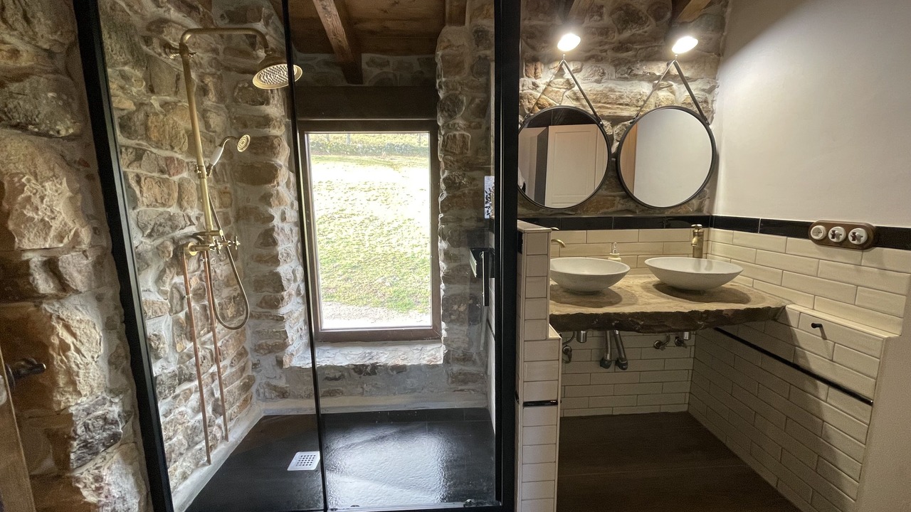 Photo of Bathroom in San Pedro del Romeral