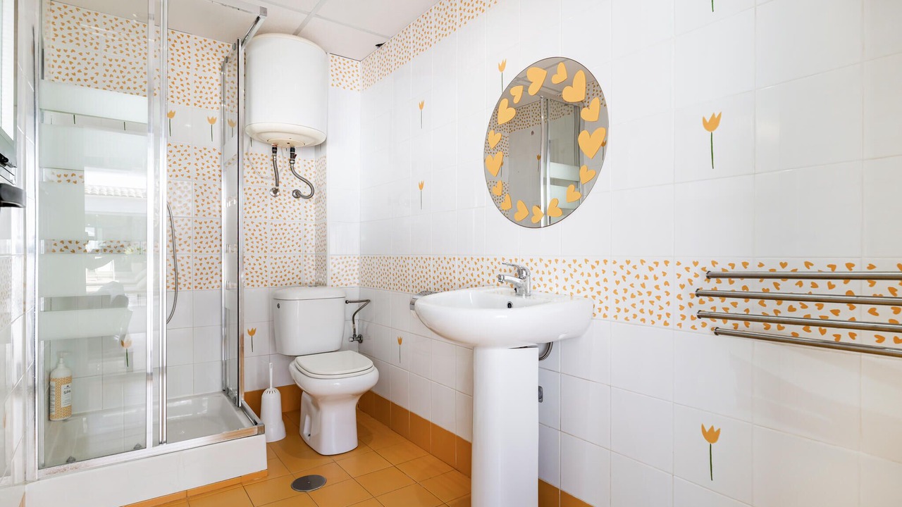 Photo of Bathroom in Torrequebrada