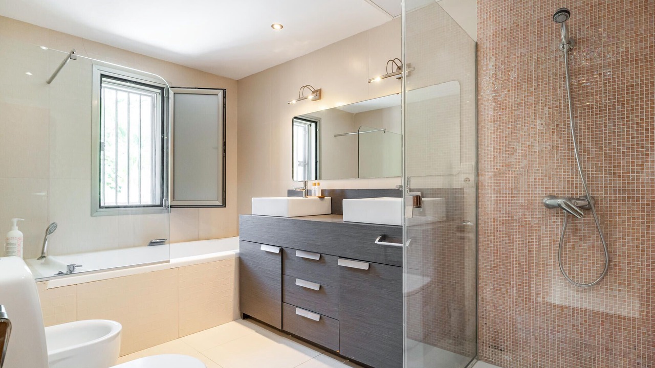 Photo of Bathroom in Torrequebrada