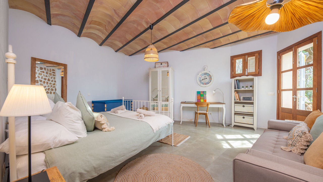 Photo of Bedroom in Biniaraix