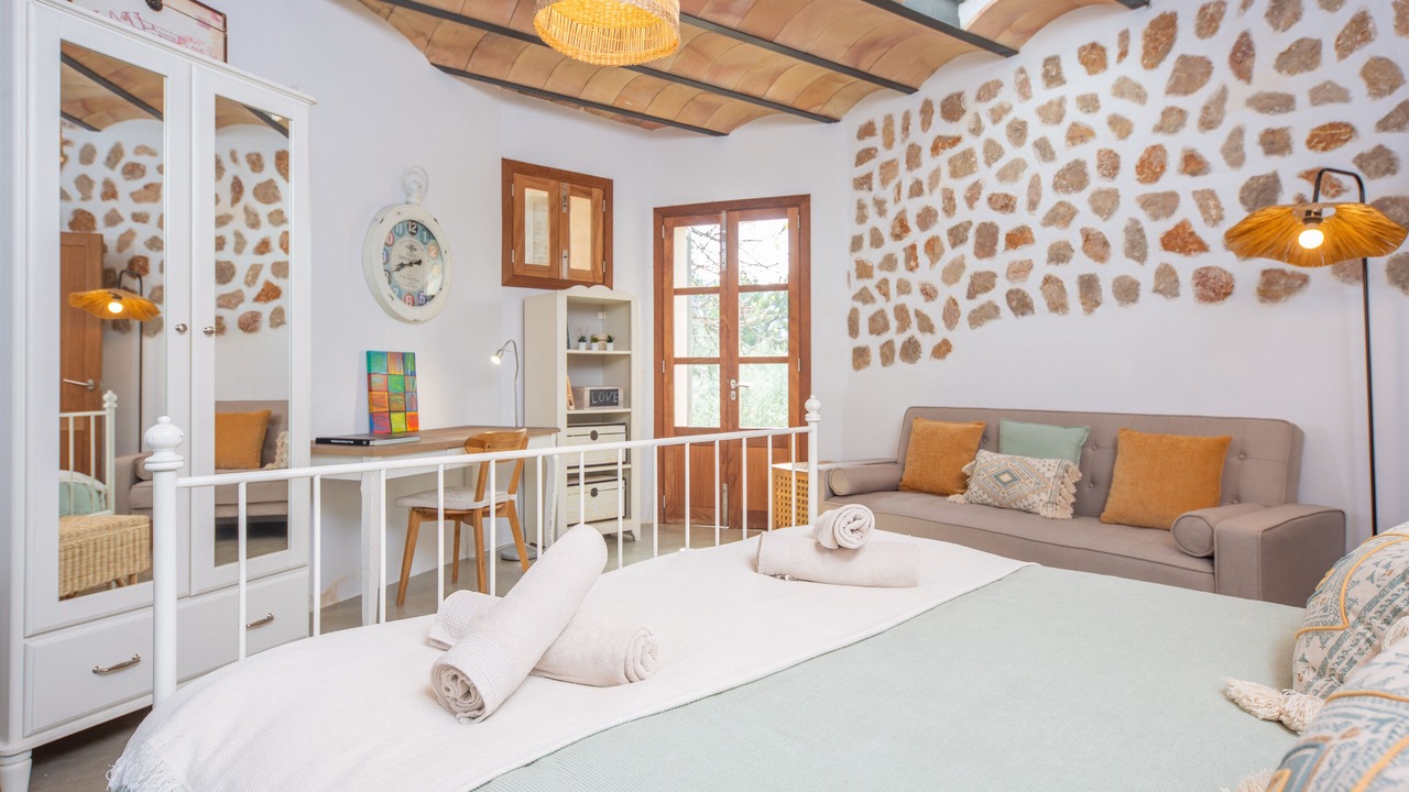 Photo of Bedroom in Biniaraix