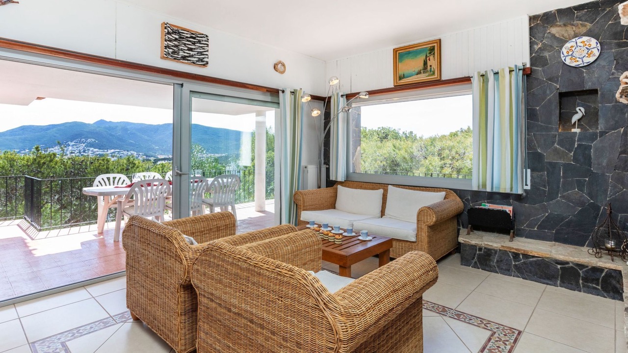 Photo of Livingroom in Llanca