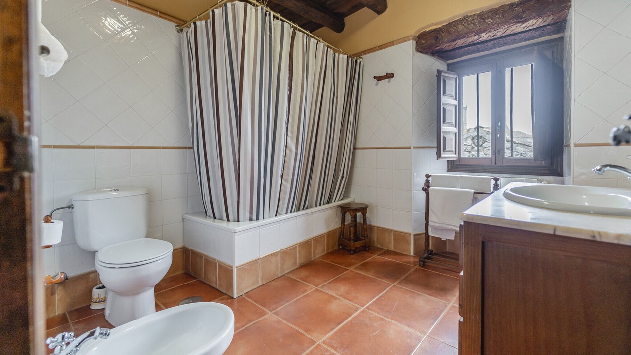 Photo of Bathroom in Canalejas de Penafiel
