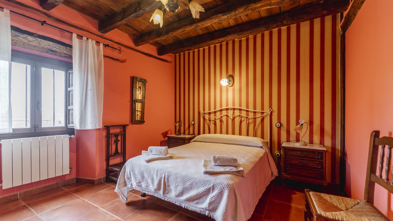 Photo of Bedroom in Canalejas de Penafiel