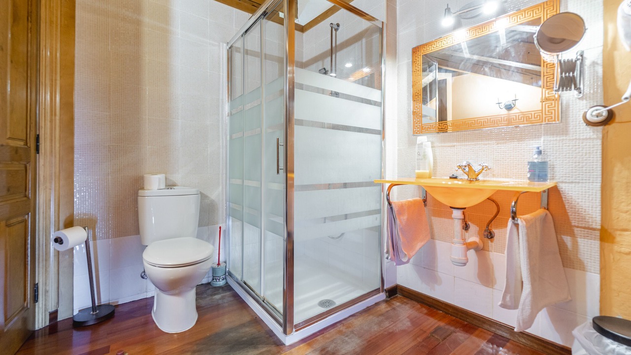 Photo of Bathroom in Canalejas de Penafiel
