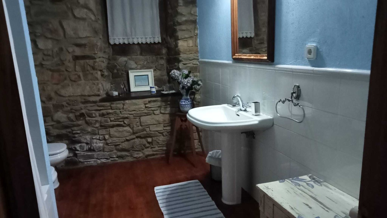Photo of Bathroom in Becerrea