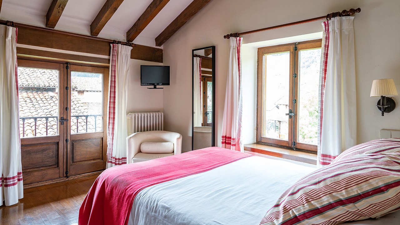 Photo of Bedroom in Potes