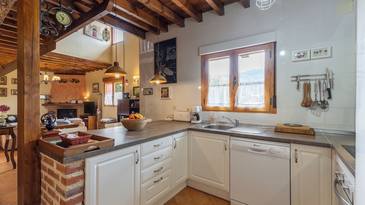 Photo of Kitchen in Bonilla de la Sierra