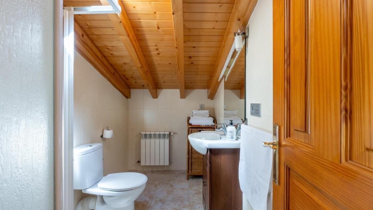 Photo of Bathroom in Caso