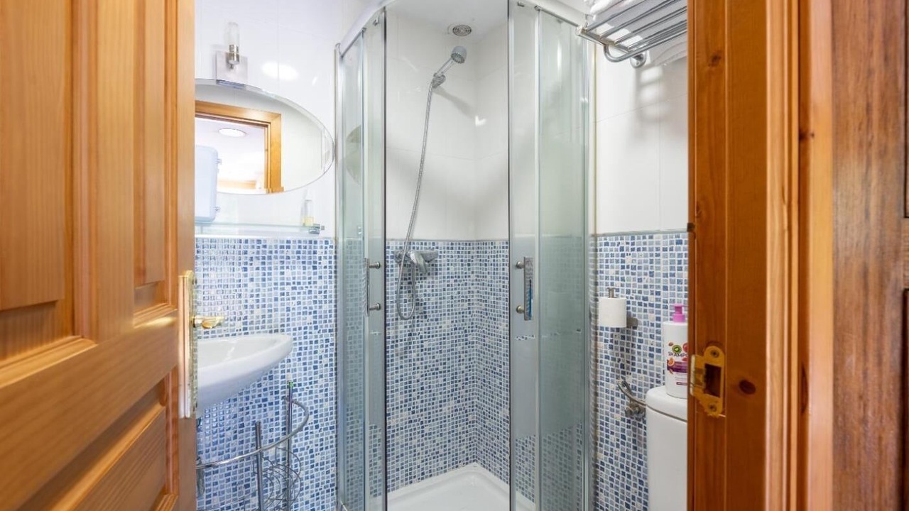 Photo of Bathroom in Caso