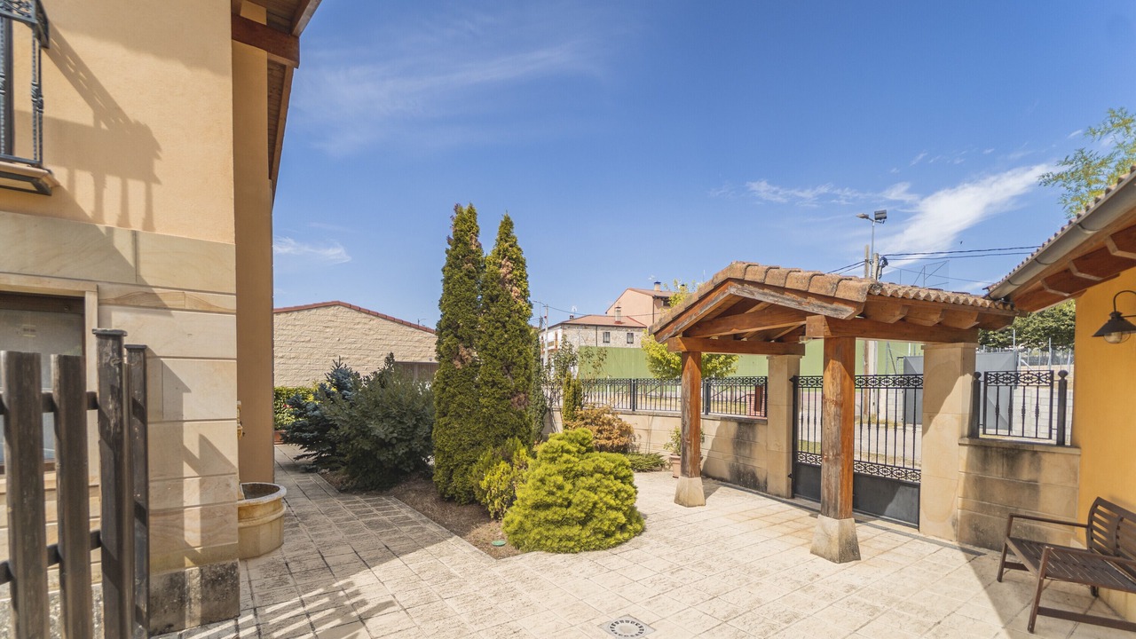 Photo of Patio Balcony in Espeja de San Marcelino
