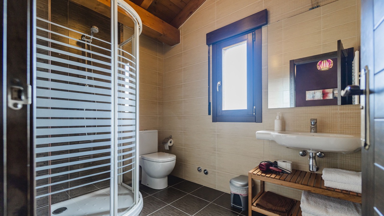 Photo of Bathroom in Espeja de San Marcelino