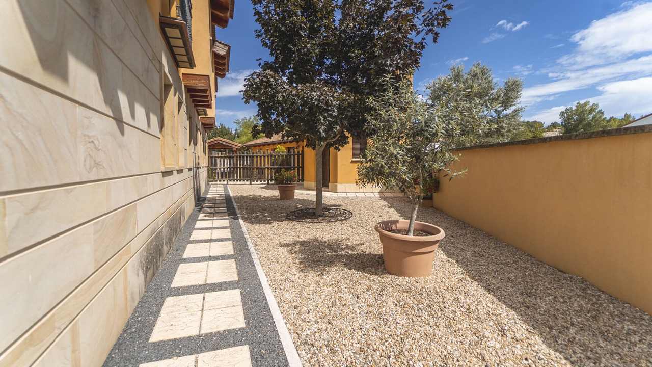 Photo of Outdoor in Espeja de San Marcelino