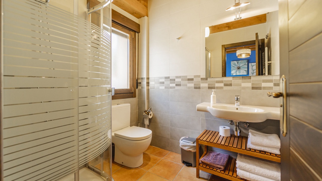 Photo of Bathroom in Espeja de San Marcelino