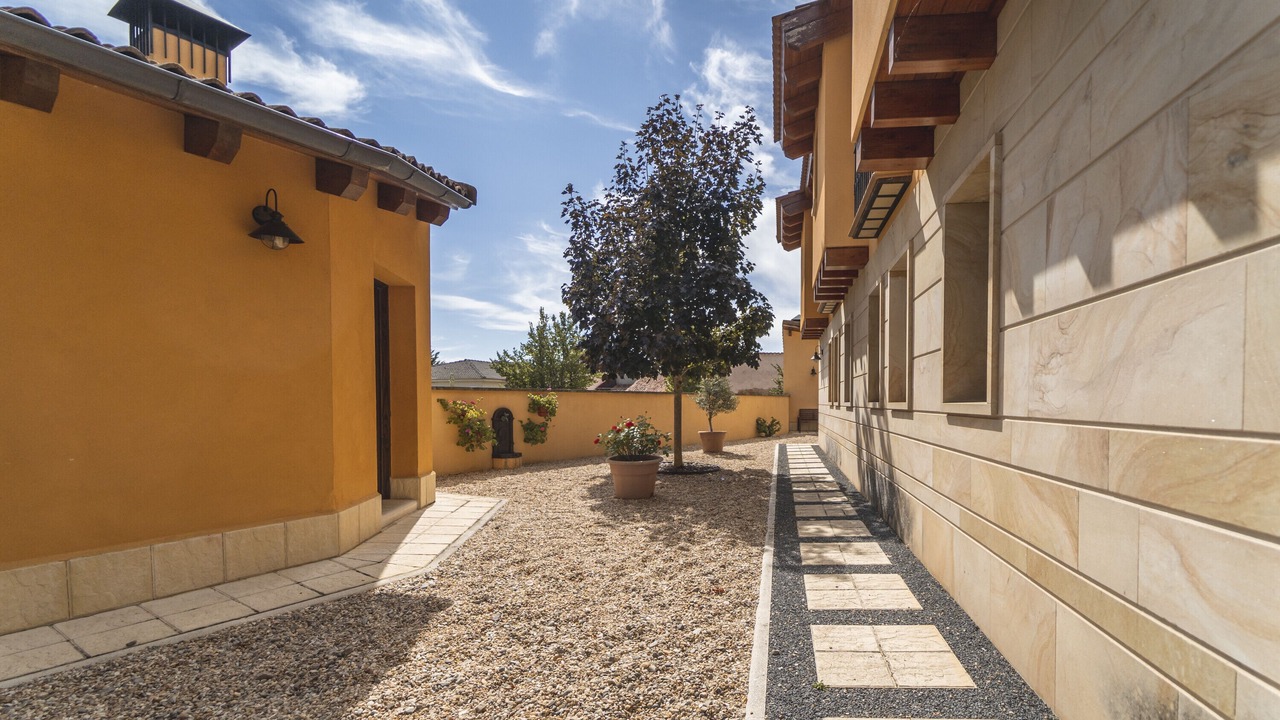 Photo of Outdoor in Espeja de San Marcelino