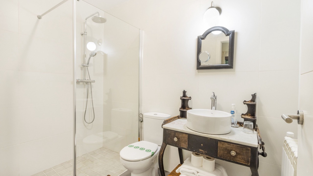 Photo of Bathroom in La Baronia de Rialb