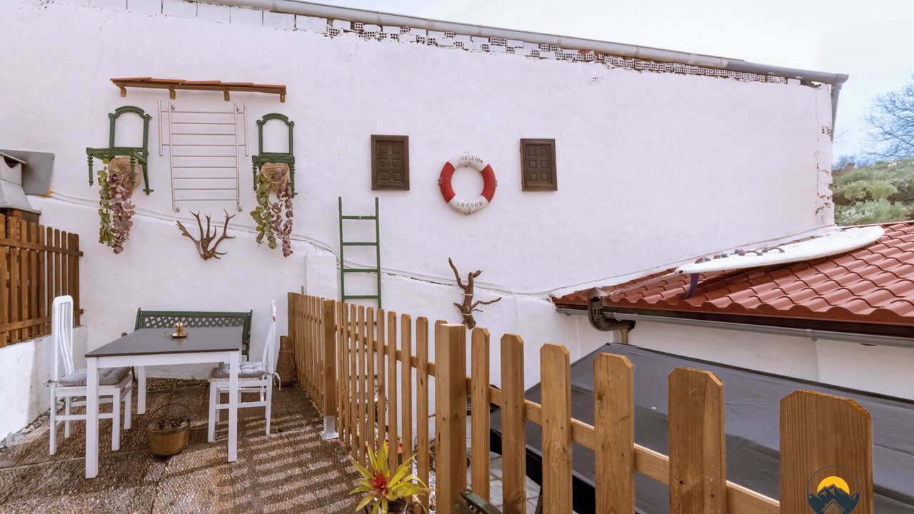Photo of Outdoor in Corcoles