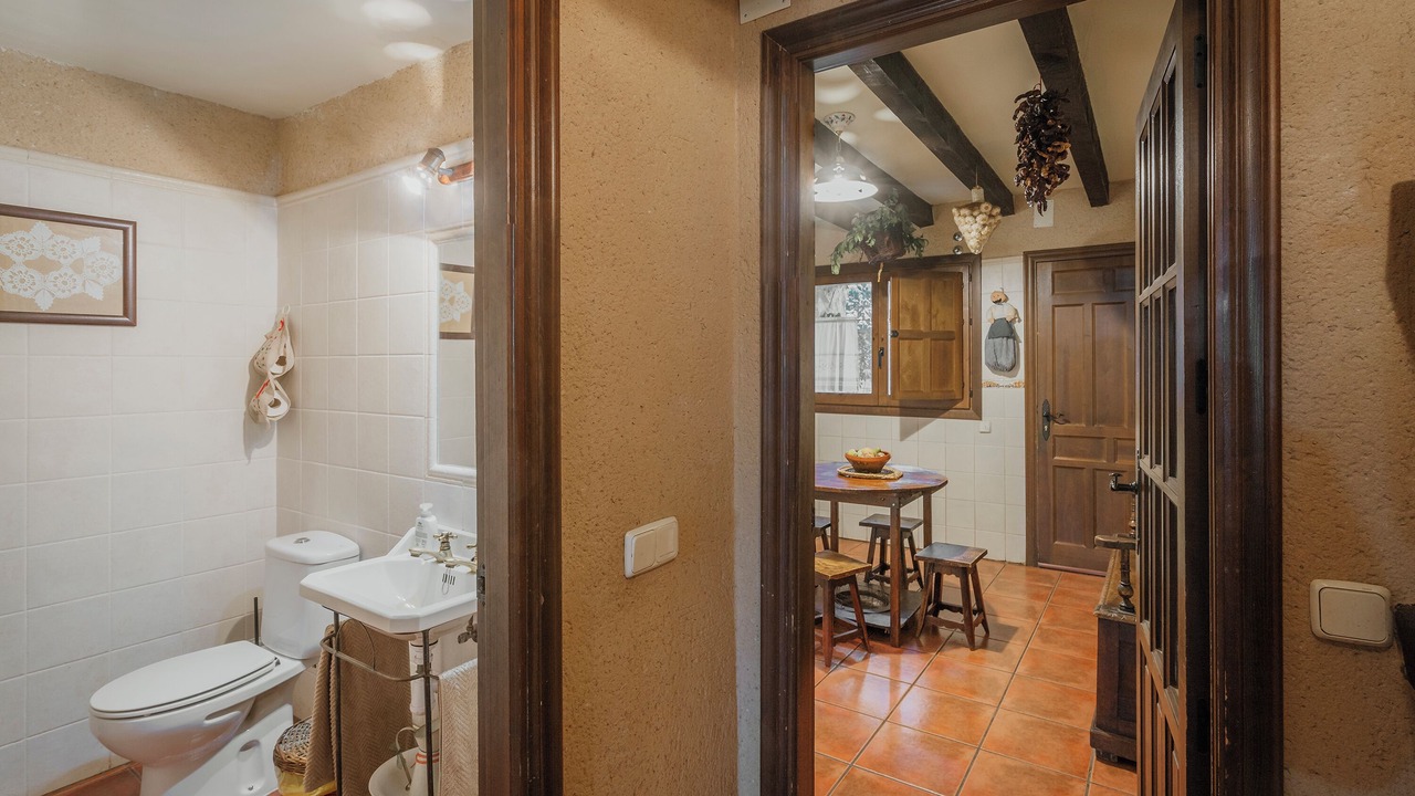 Photo of Bathroom in Turrubuelo
