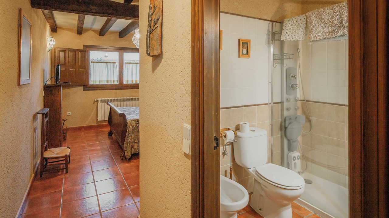 Photo of Bathroom in Turrubuelo