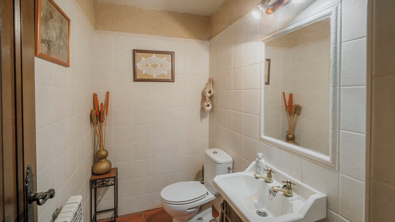 Photo of Bathroom in Turrubuelo