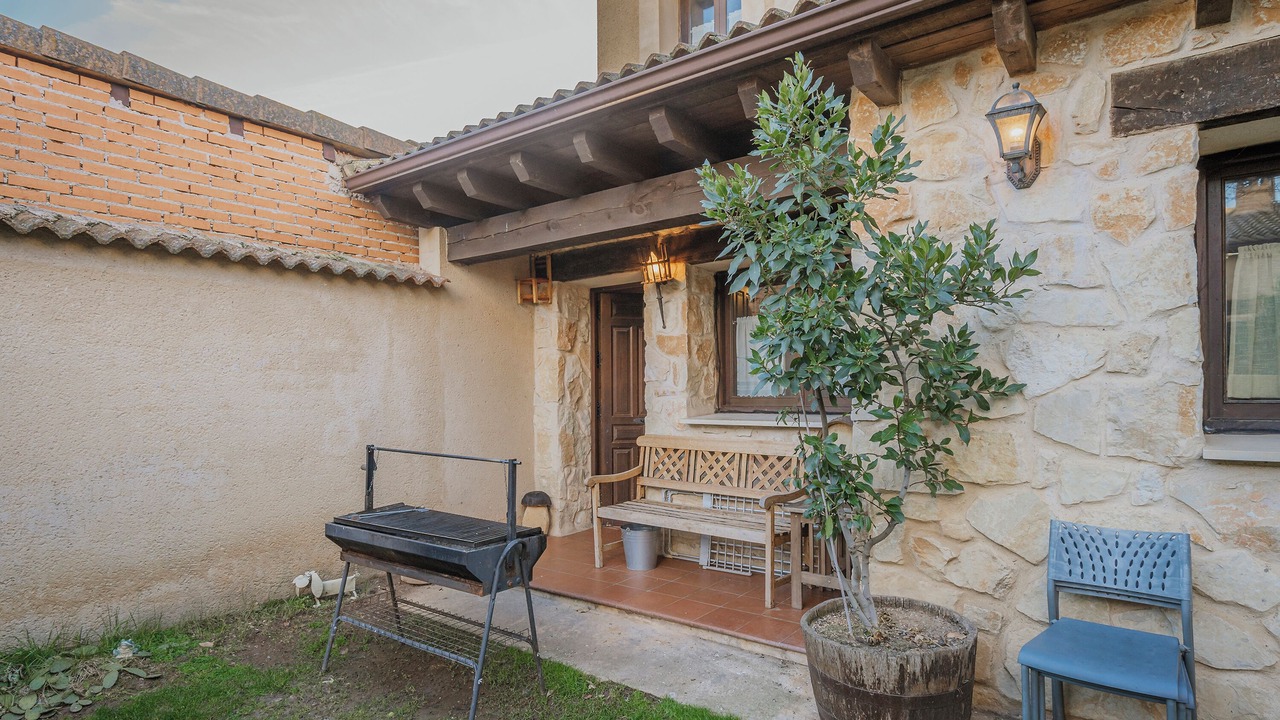 Photo of Patio Balcony in Turrubuelo