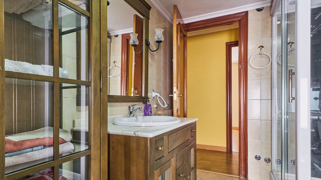 Photo of Bathroom in Cimanes del Tejar