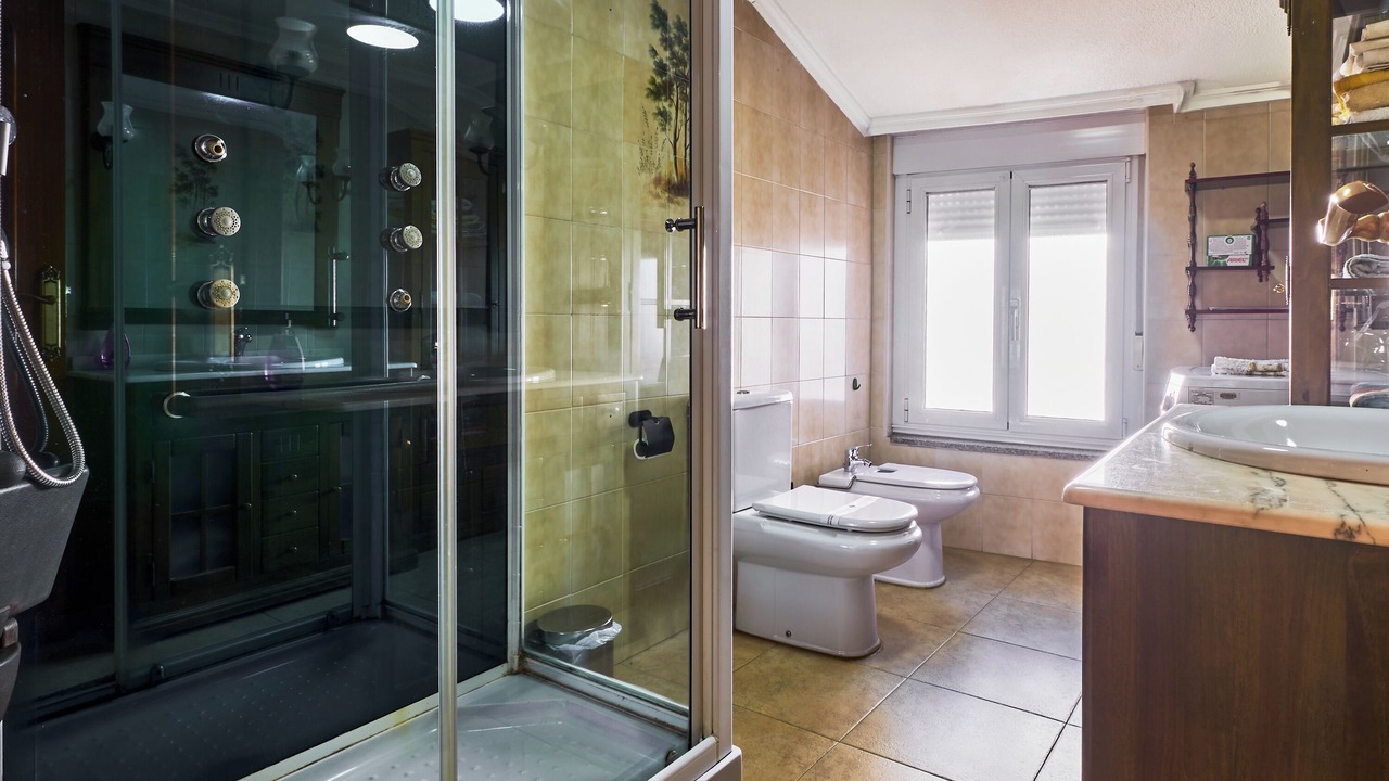 Photo of Bathroom in Cimanes del Tejar